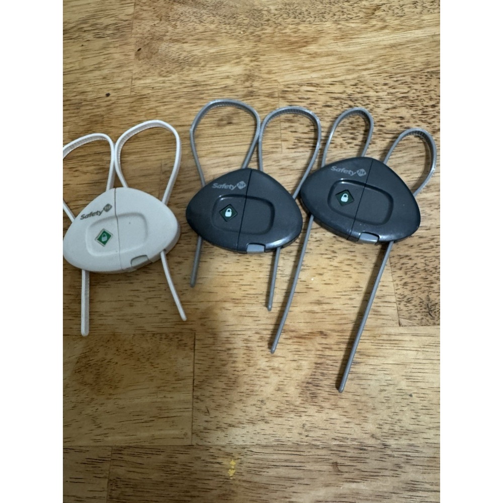 (3) Safety 1st Side By Side Cabinet Lock